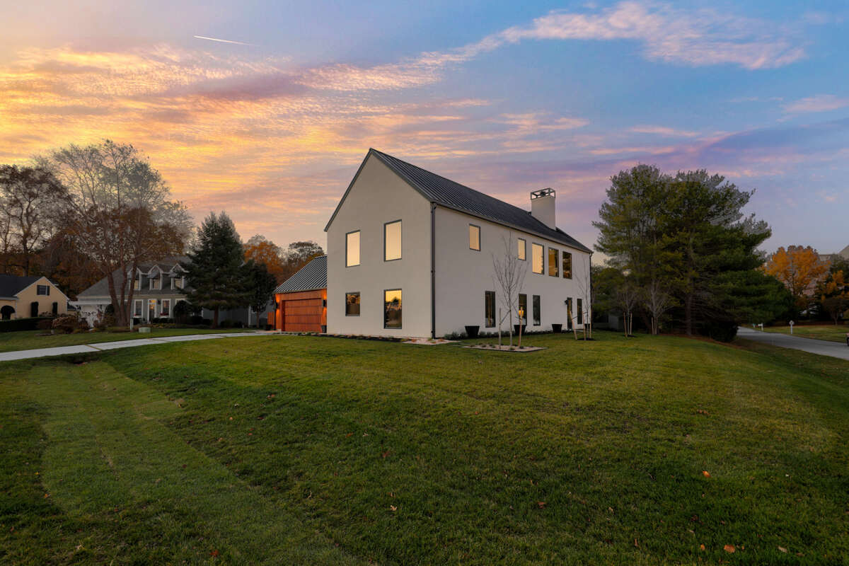 Cedar-shingle custom home built by CRx Construction in Bay Harbor, Delaware