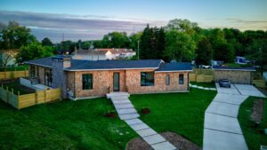 showfield oasis exterior walk